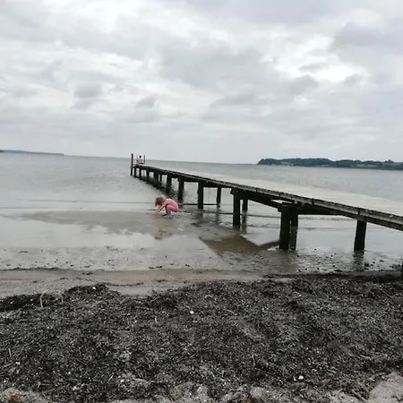 شقة Strandlejlighed Med Havudsigt *