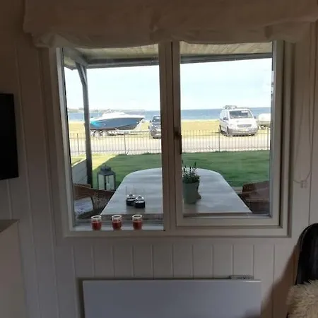 Strandlejlighed Med Havudsigt شقة *